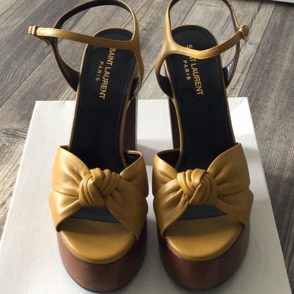 Women’s Saint Laurent Bianca - Picture 1 of 7